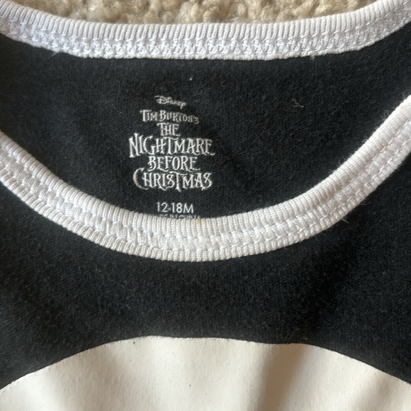 Tim Burton’s The Nightmare Before Christmas baby onesie 12-18 months - Picture 4 of 5